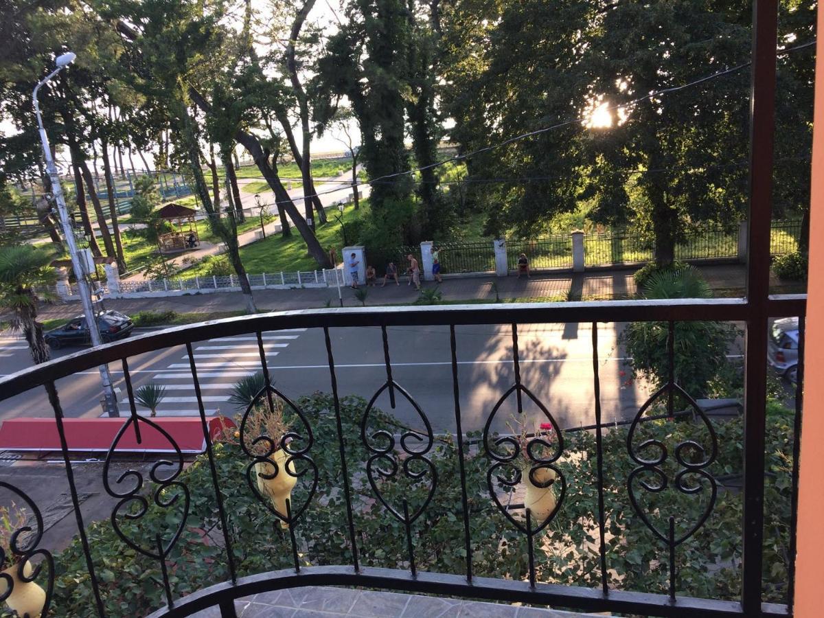 Hotel Kobuleti Εξωτερικό φωτογραφία